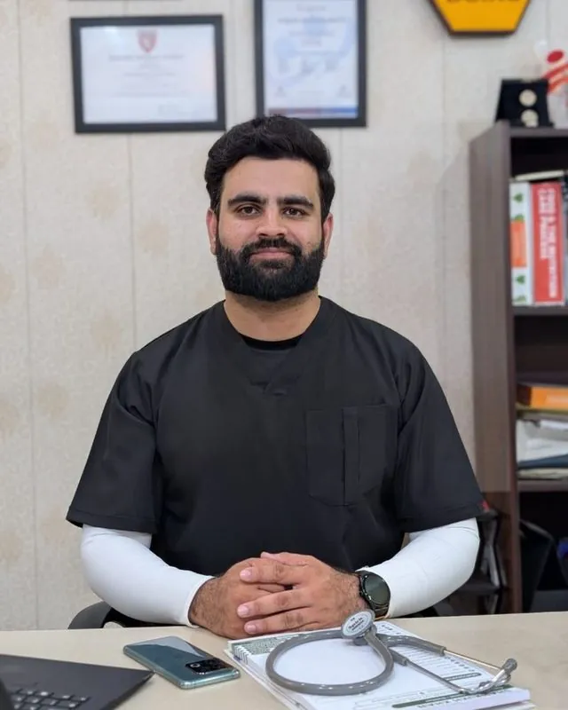 Dr. Shahrukh Khan — Consultant Nutritionist